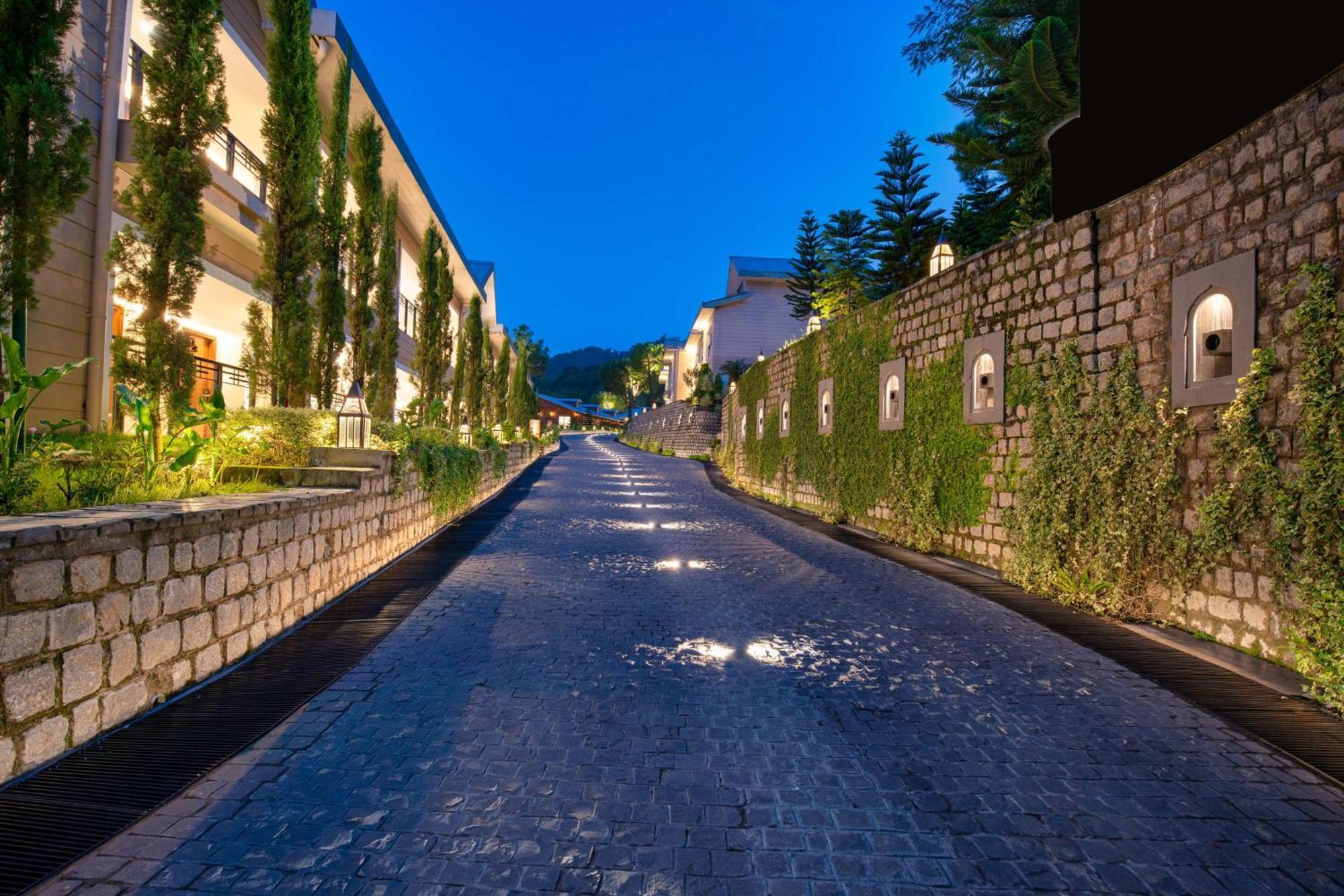 Radisson Blu Resort Dharamshala Exterior foto